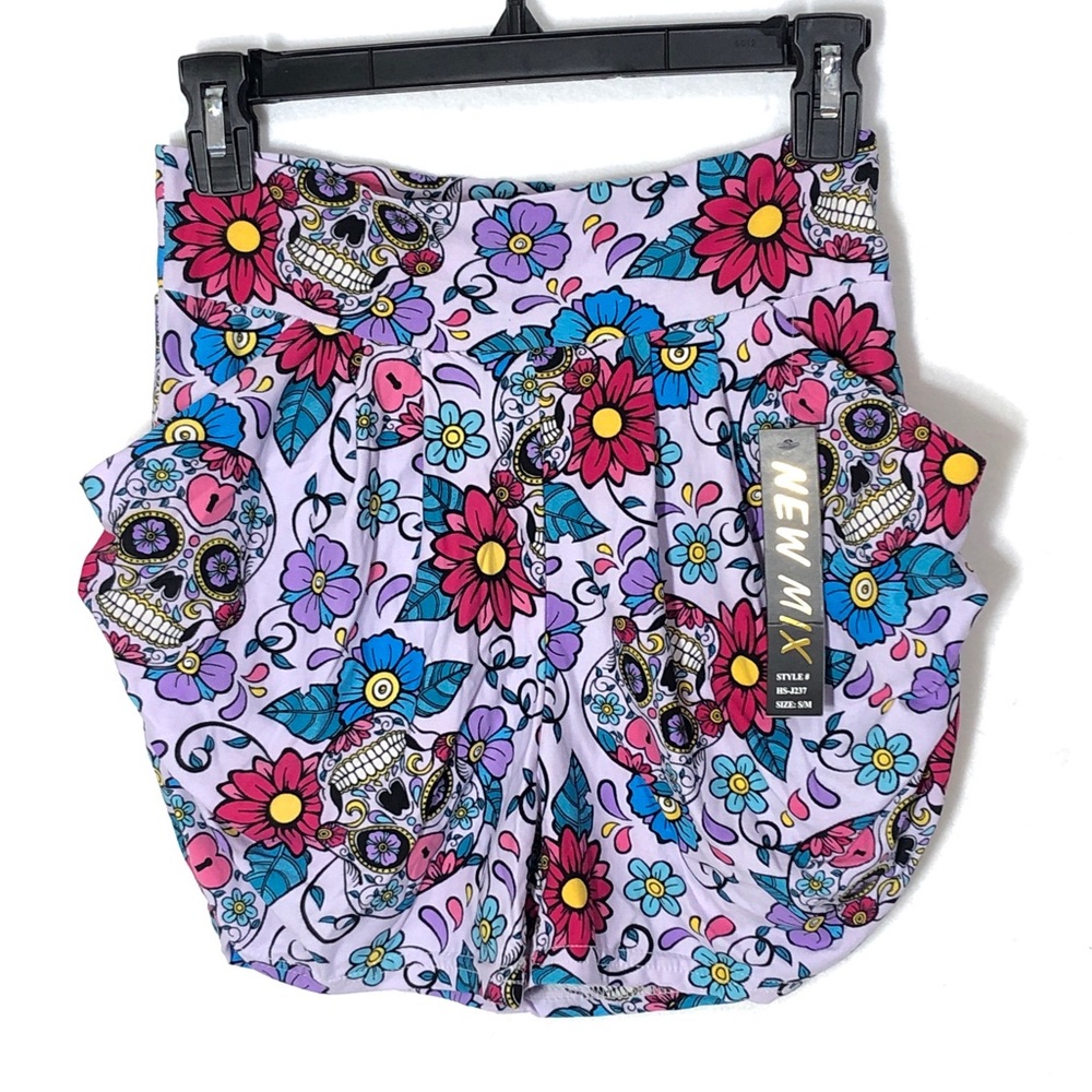 NWT New Mix Womens Sugar Skull Shorts with POCKETS
